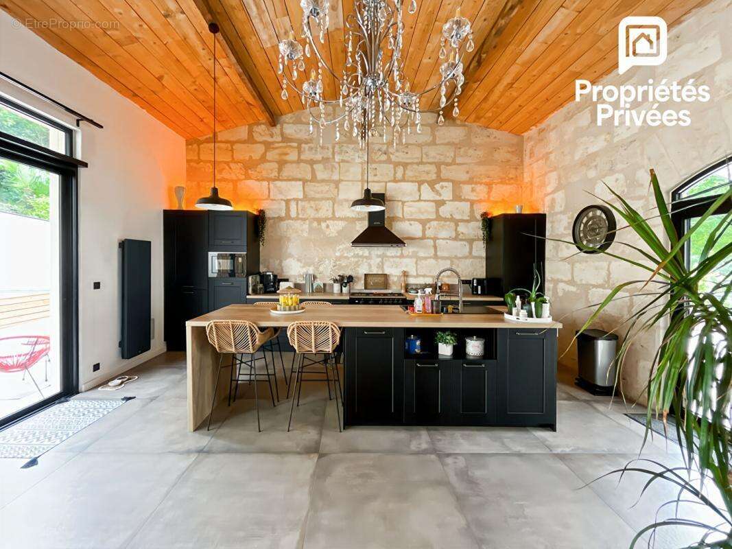 Maison en pierre 215 m² avec piscine et carrière, Cambes proche Bordeaux - photo 7
