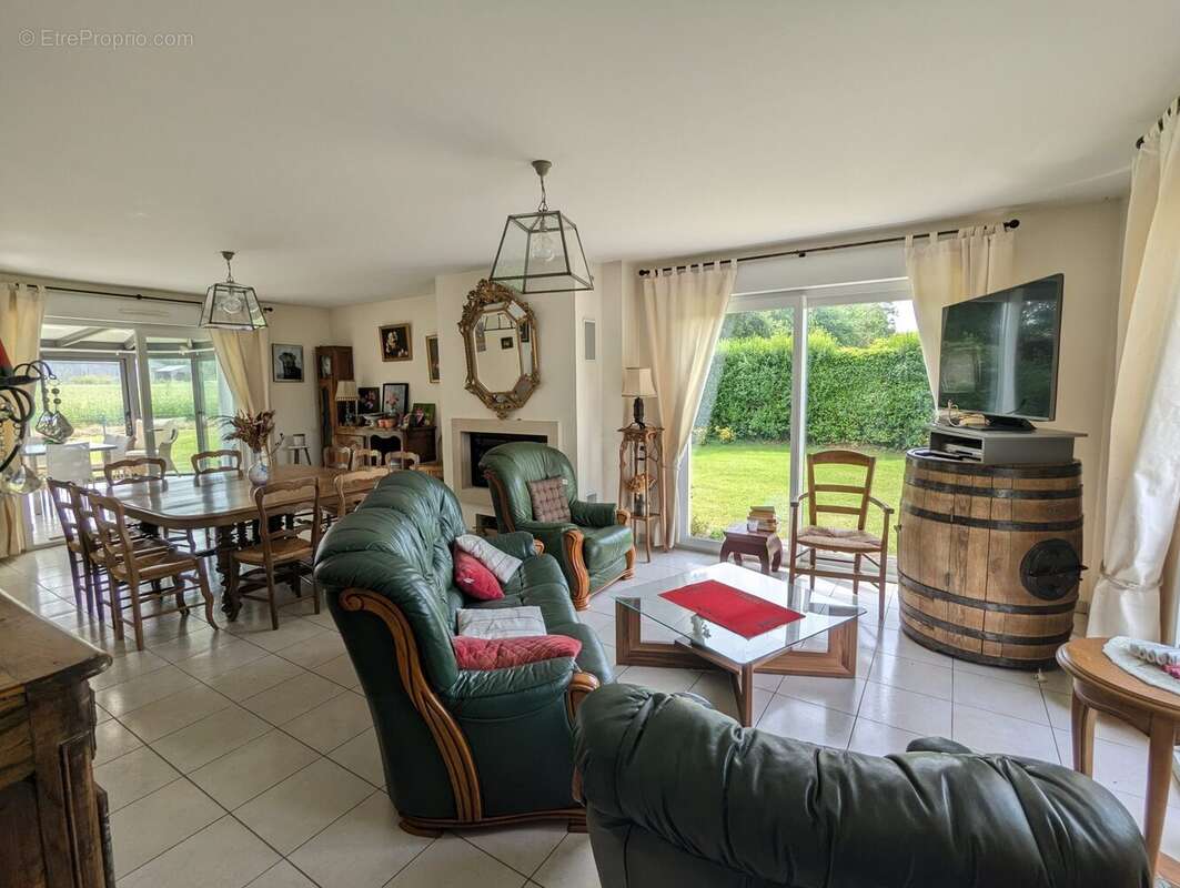 séjour - salon - Maison à LONGUEVILLE