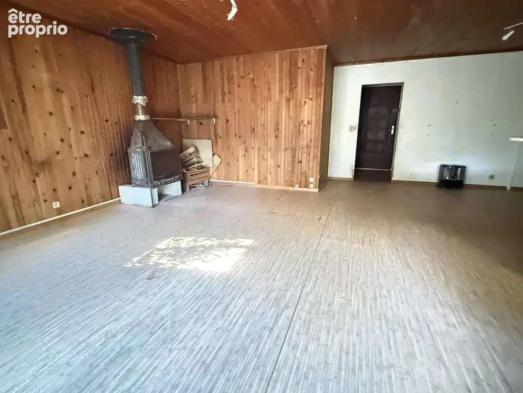 Maison en bois à rénover - secteur calme et naturel - Saint-Rémy-sur-Durolle - photo 6