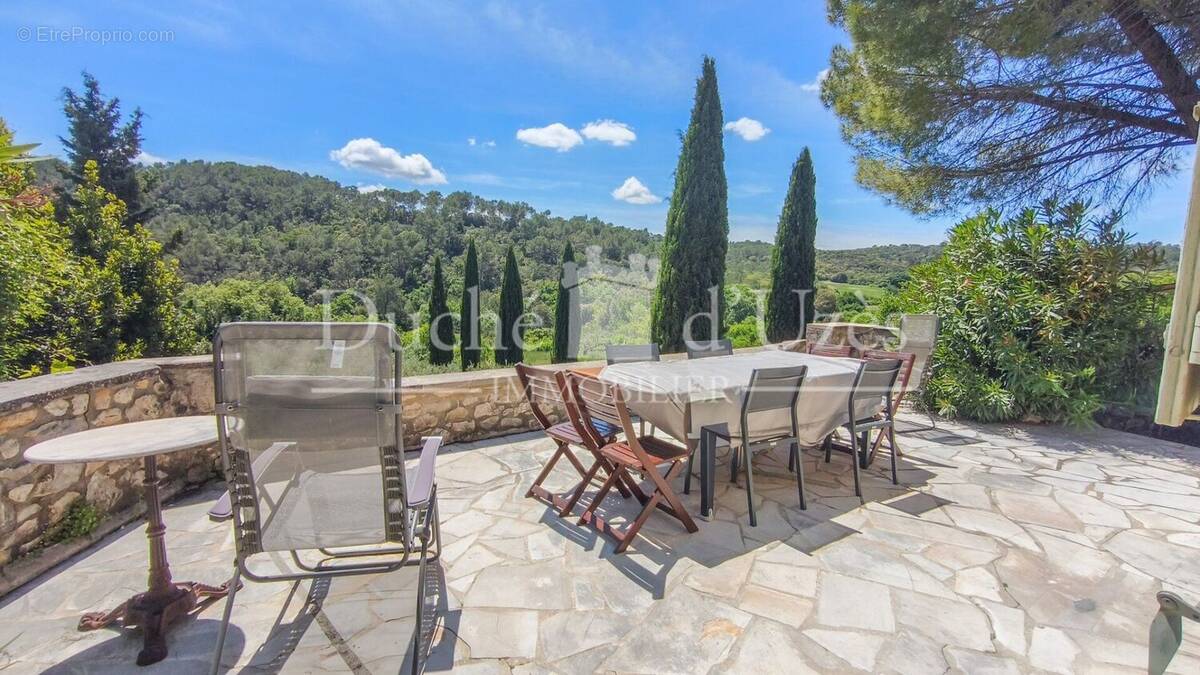Photo 1 - Maison à UZES