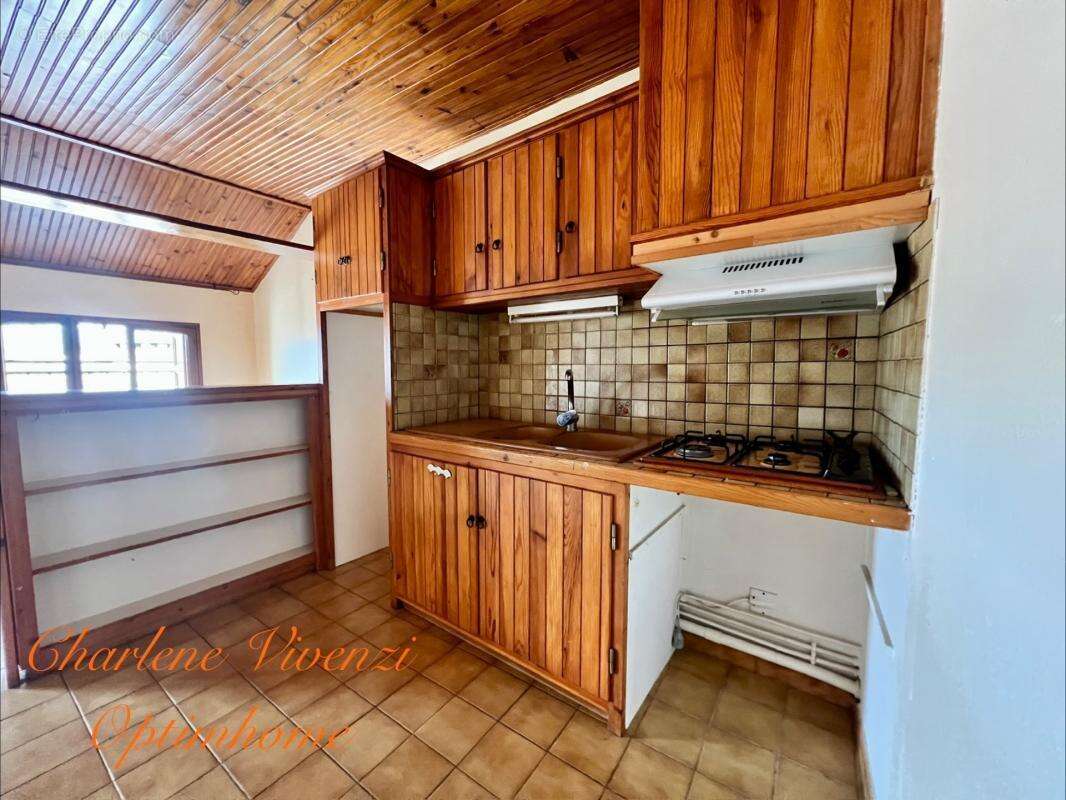 A vendre immeuble 2 appartements la llagonne 66 - photo 4