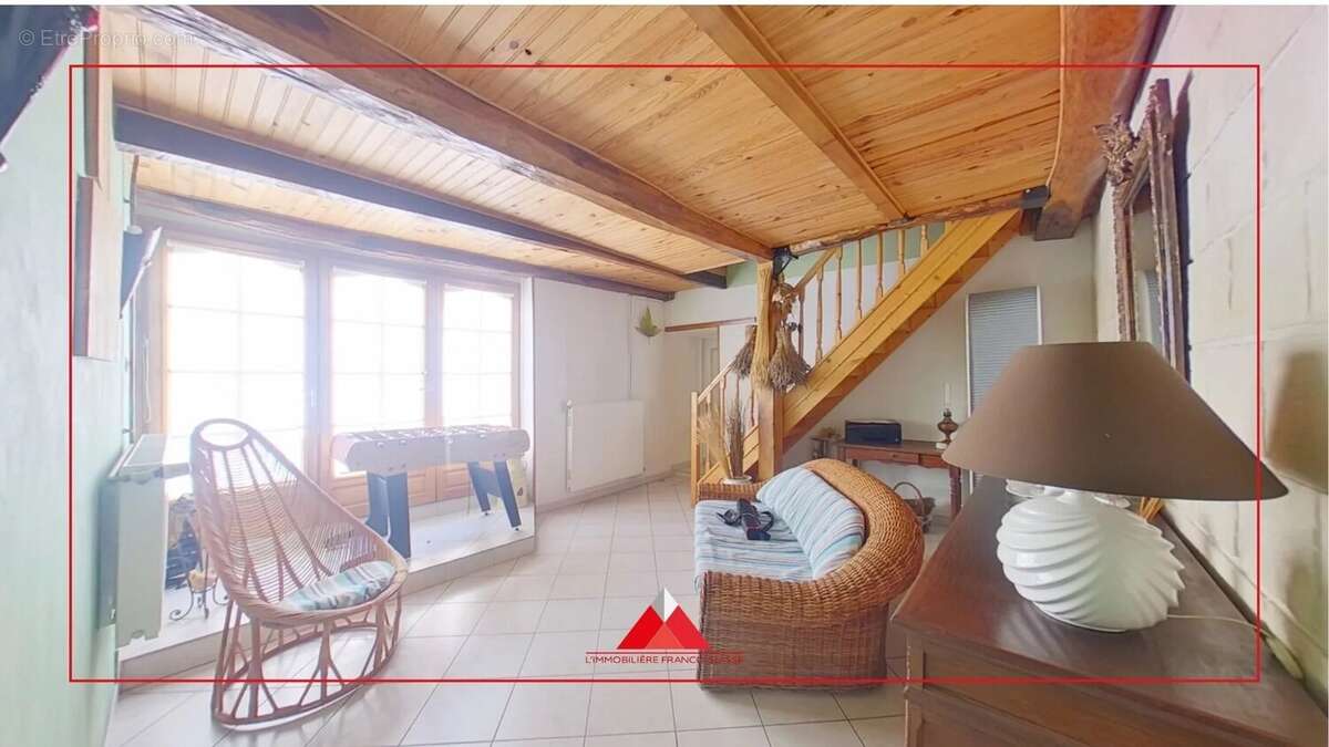 Maison sur un terrain de 608m² avec vue dégagée - photo 4