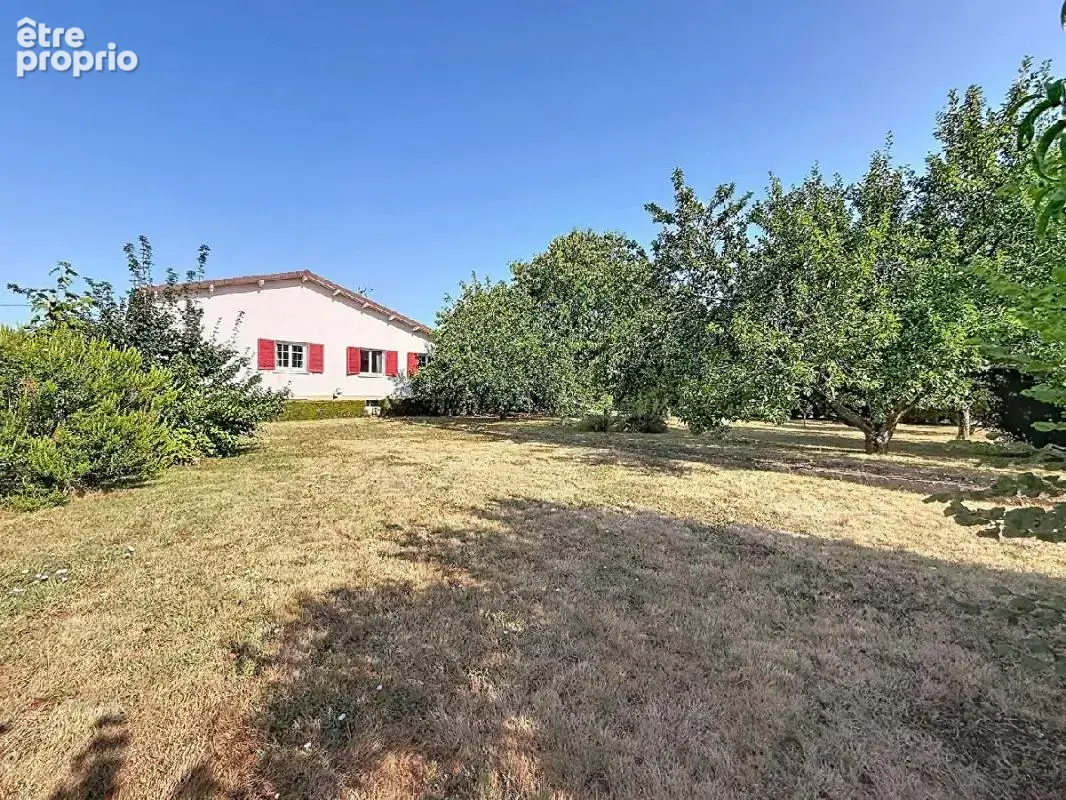 Maison à SANCE