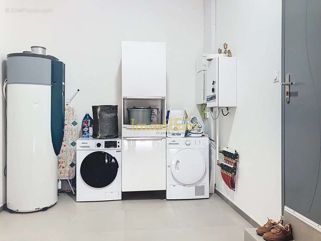 Maison à SAINT-LATTIER