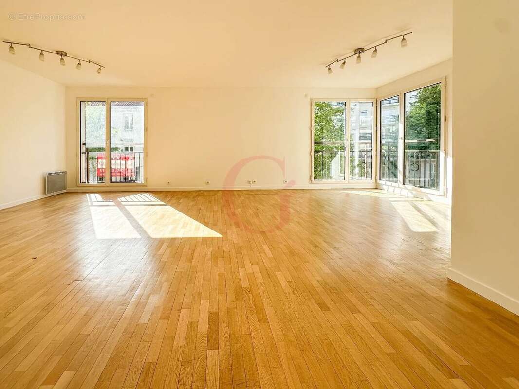Appartement à BOURG-LA-REINE