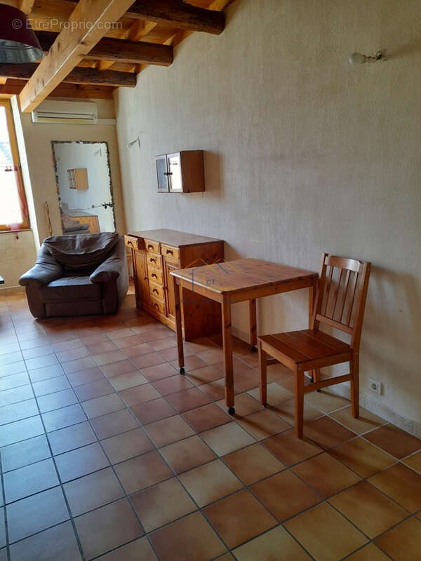 GIGNAC: Maison avec 2 appartements - photo 8