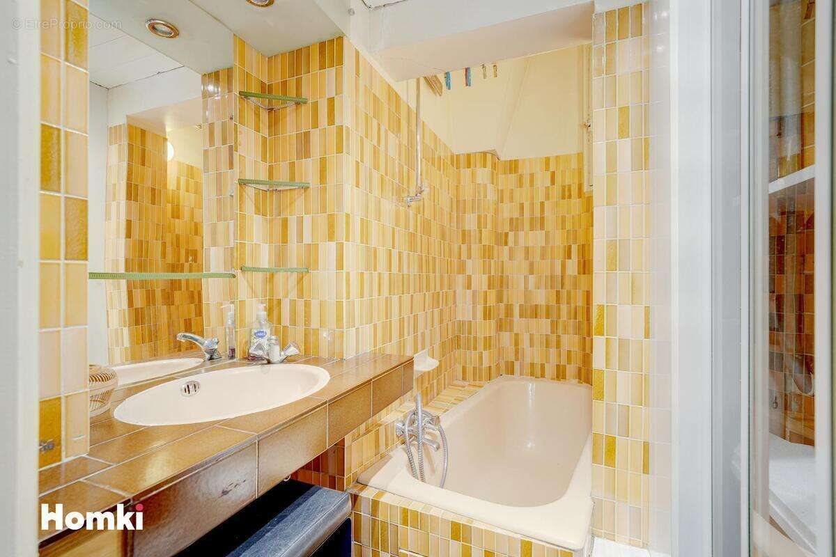 Appartement à PARIS-10E