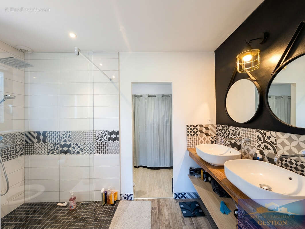 Maison 5 pièces - 139m2 - photo 8