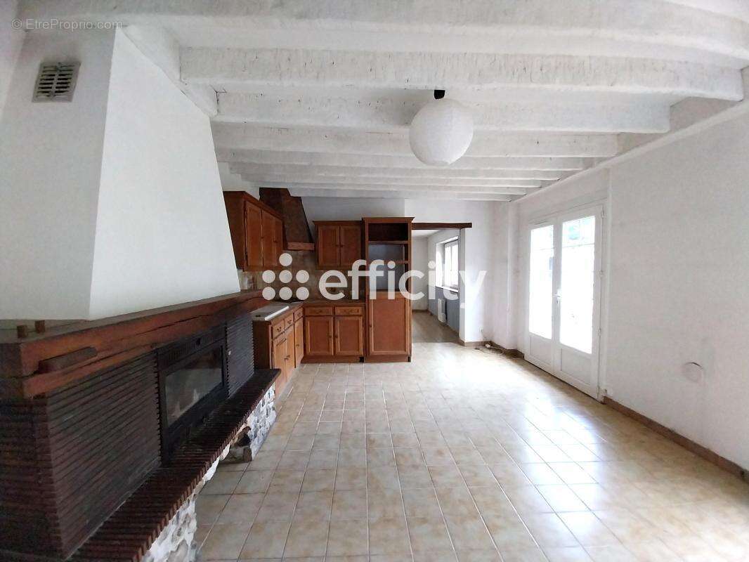 Maison à SAINT-PIAT