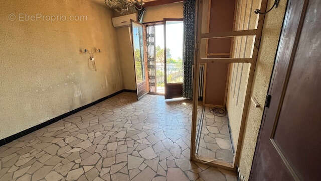 Maison à ROQUEBRUNE-SUR-ARGENS