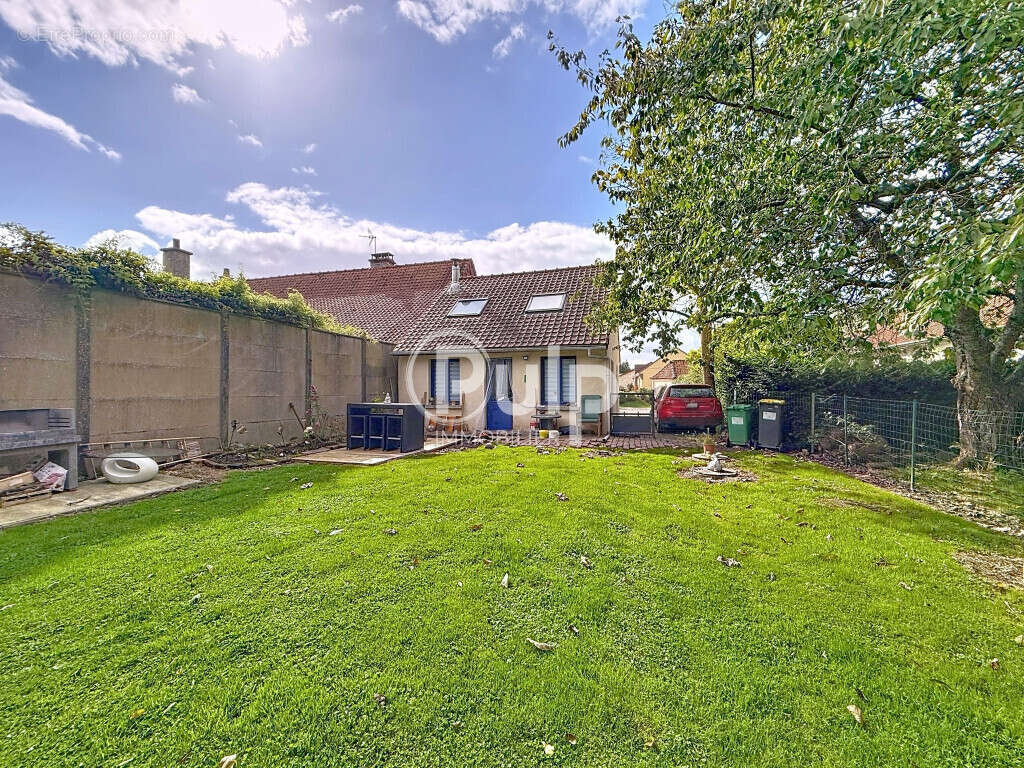 Appartement à CHERIENNES