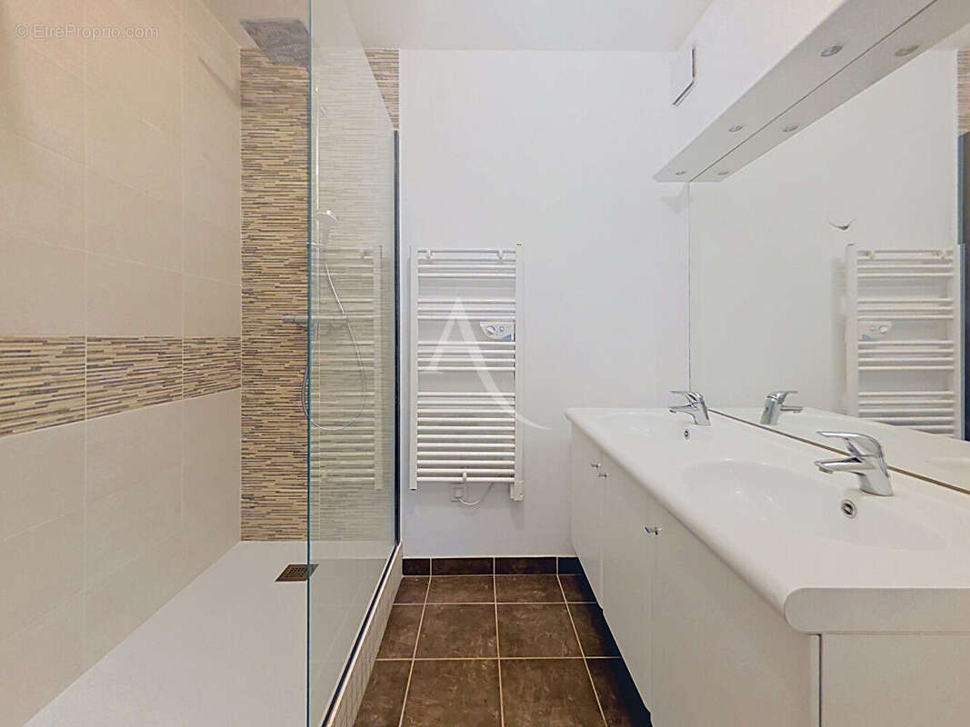 Charmant T3 de 70m² à vendre - secteur Parc de la Haye - Angers - photo 5