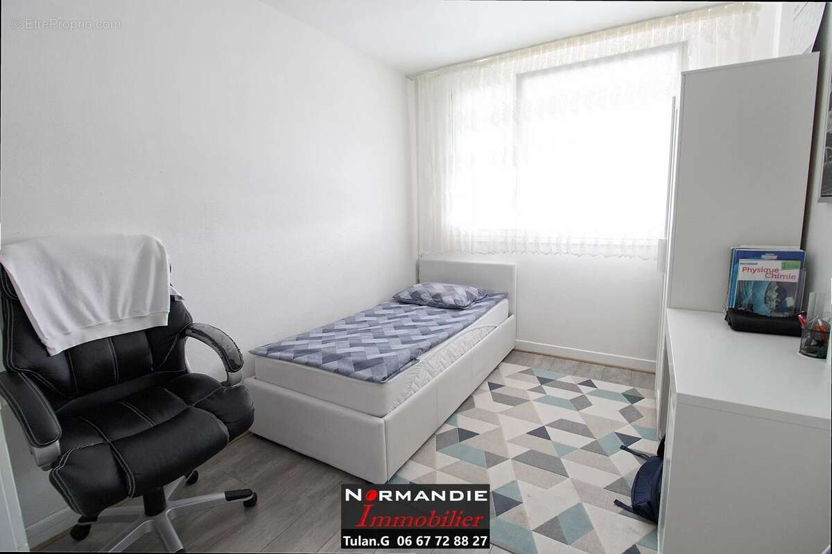 Appartement à SAINT-ETIENNE-DU-ROUVRAY