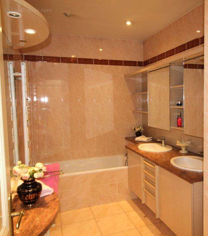 Appartement à LYON-7E