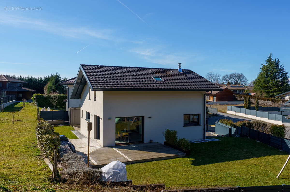 Maison à ARMOY