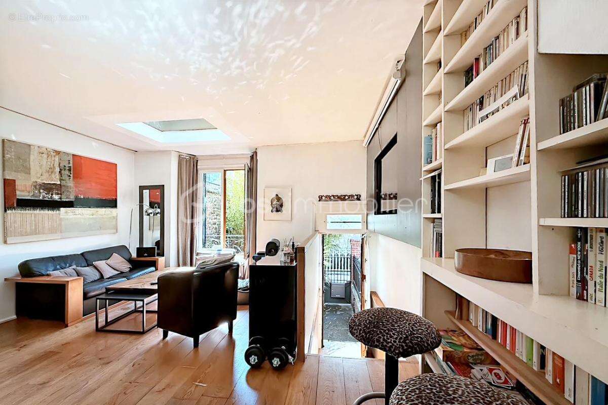 Maison à PARIS-19E