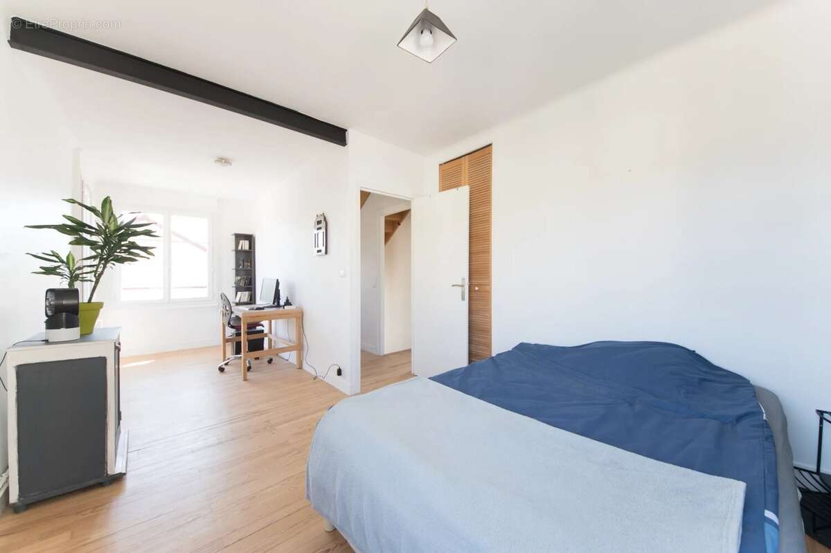 Maison à NEUILLY-SUR-SEINE