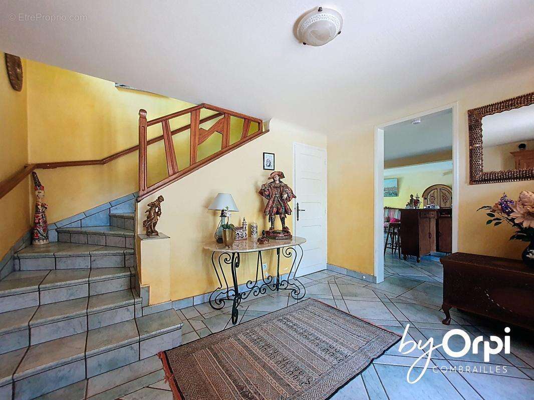 Maison à LES ANCIZES-COMPS