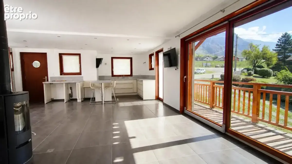 Maison de 4 pièces de 91 m² à Saint-Julien-Mont-Denis - photo 7