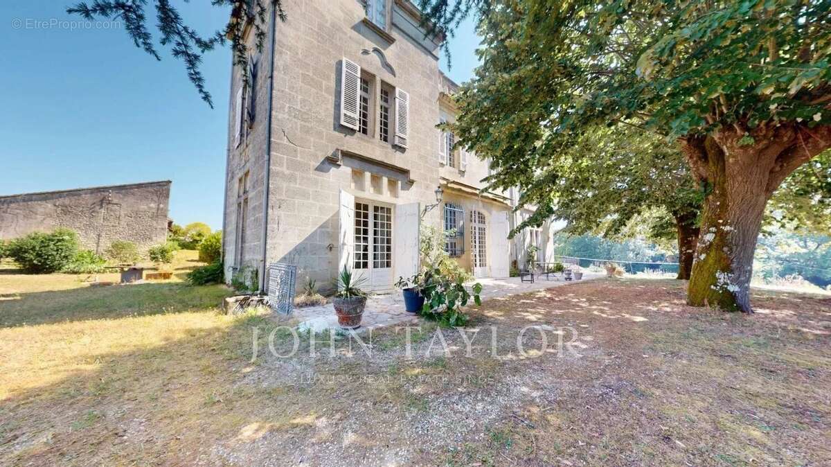 Chateau - 23 hectares - 30 minutes de Bordeaux - photo 19