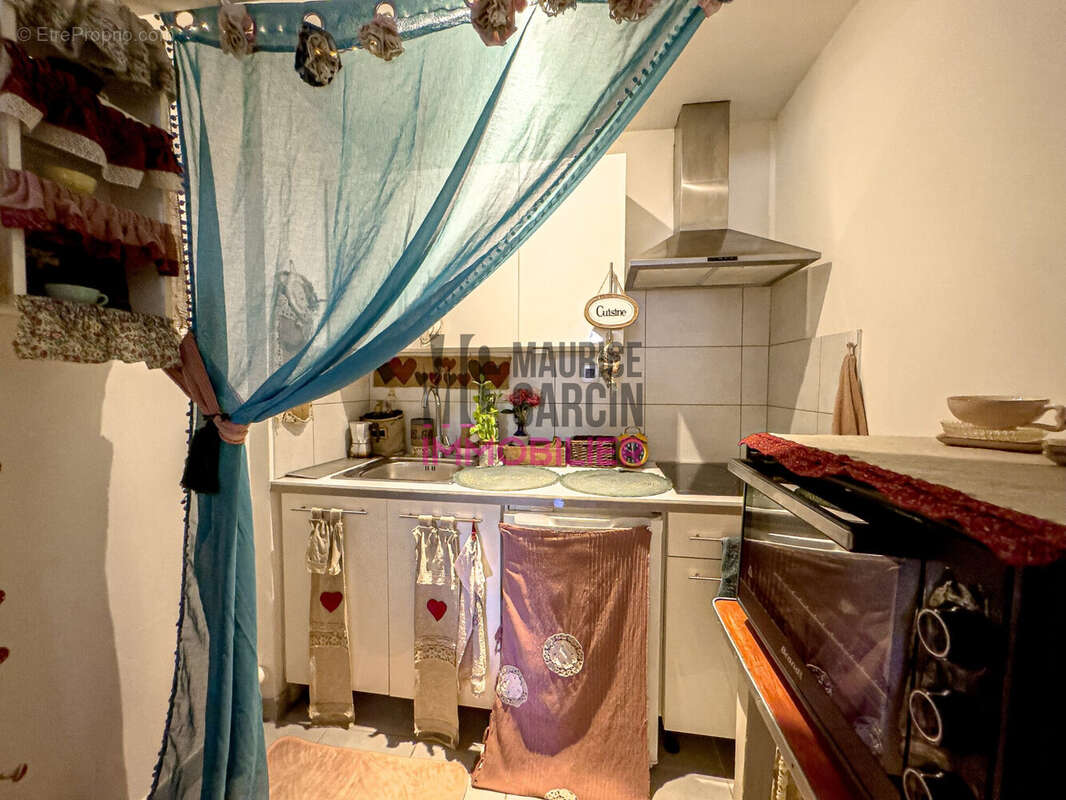 Appartement à CADEROUSSE