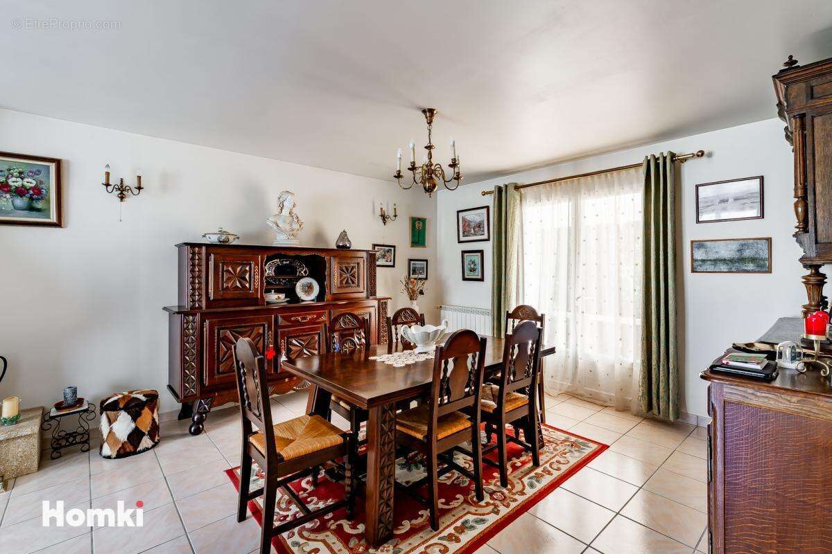 Maison à GOURS