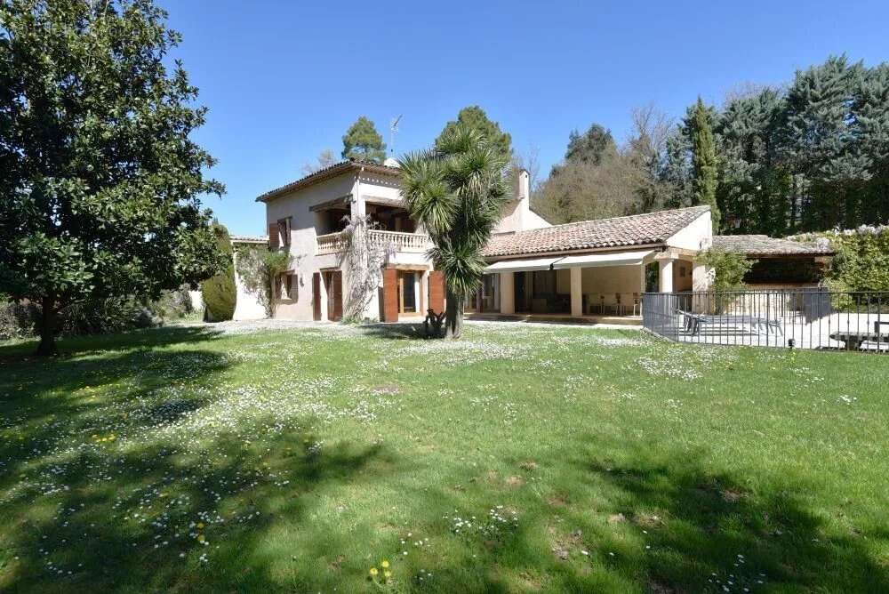 Maison à CALLIAN