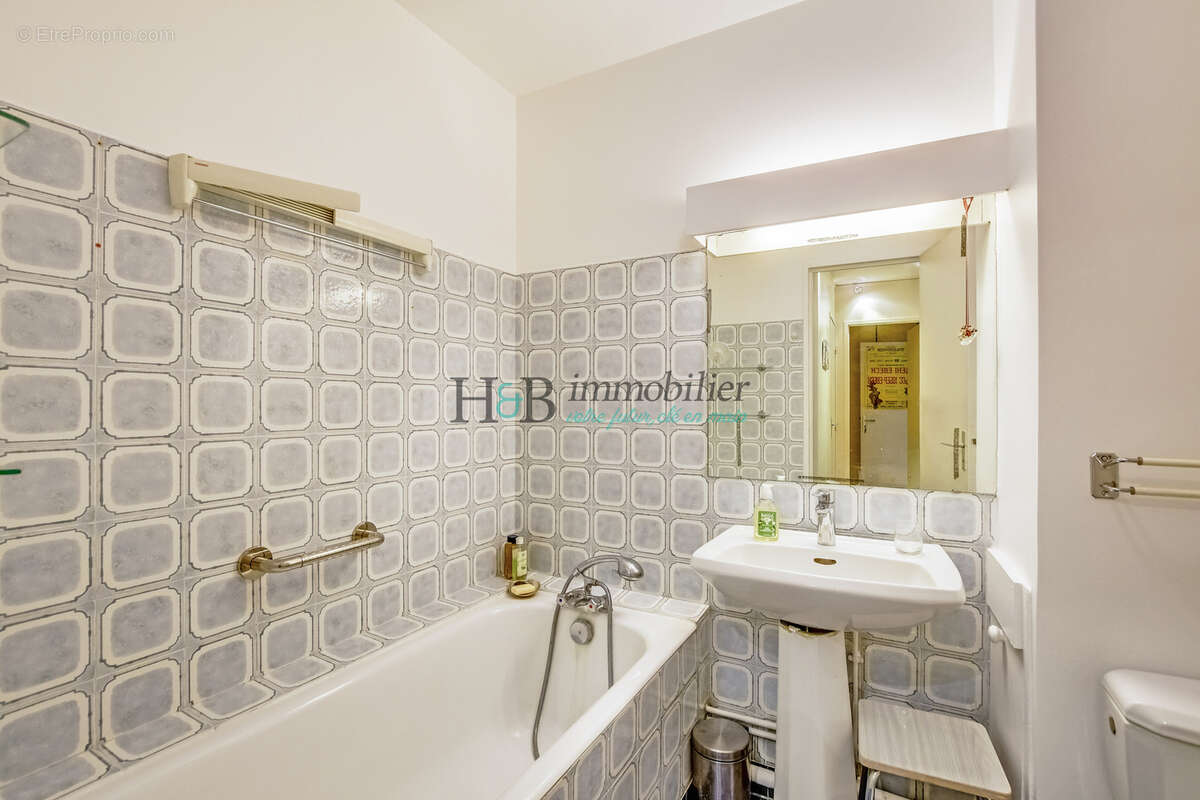 Appartement à PARIS-11E