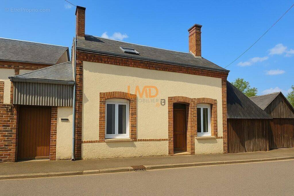 Maison à CORMENON