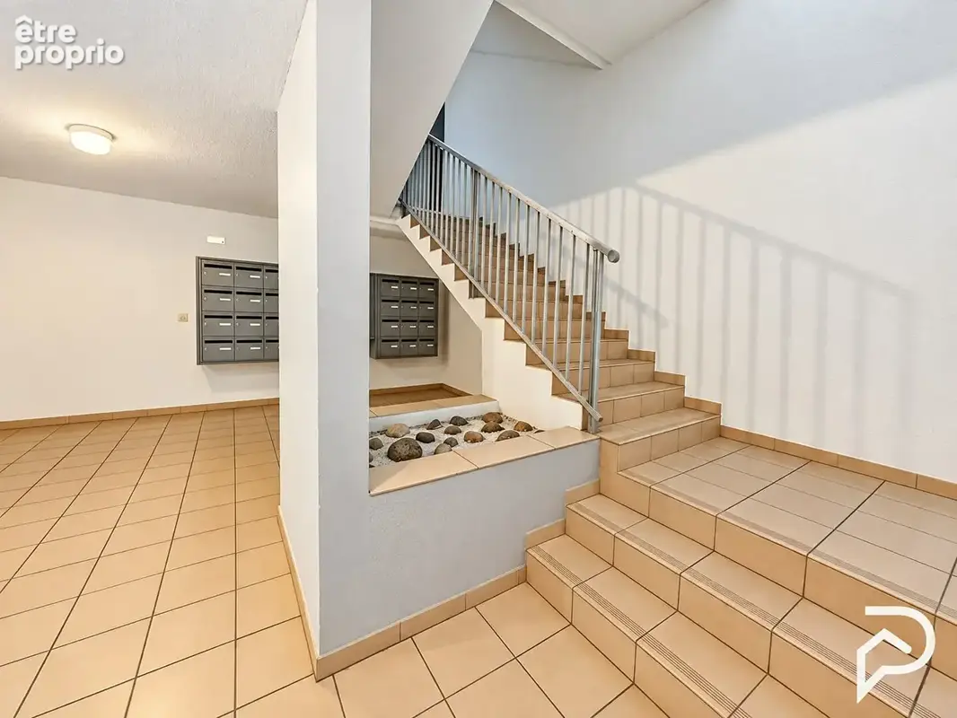GRUISSAN: Studio lumineux avec piscine, vue dégagée et 4 couchages - photo 8