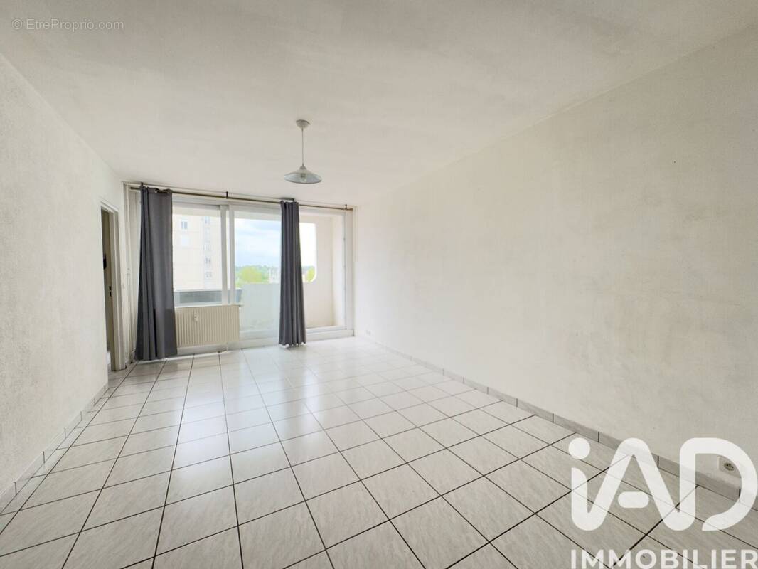 Photo 1 - Appartement à DAMMARIE-LES-LYS