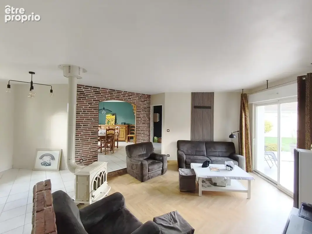 Maison 5 chambres et triple garage - photo 2