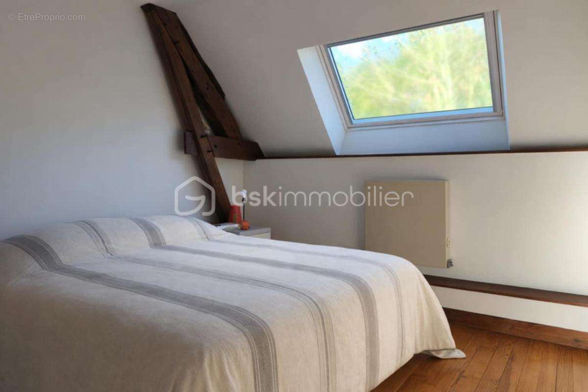A vendre - Maison du 17éme siècle entièrement rénovée de 217 m2 - photo 13