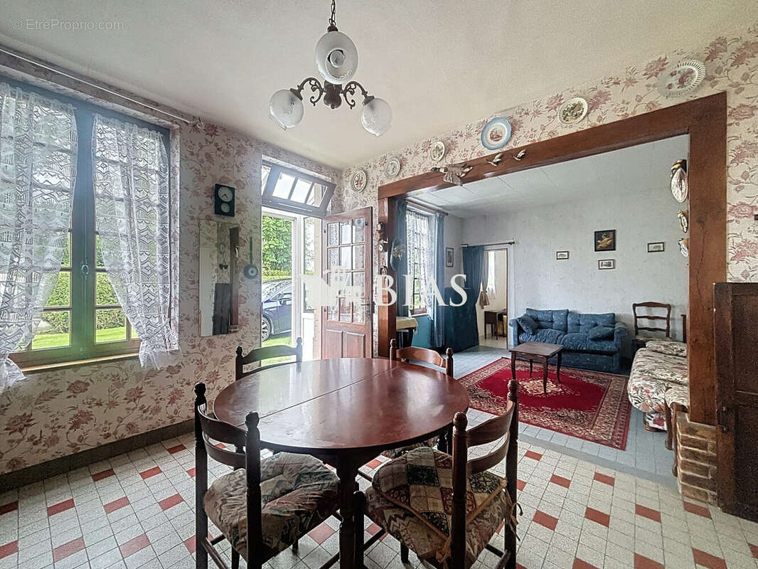 Maison à LA HAYE-LE-COMTE