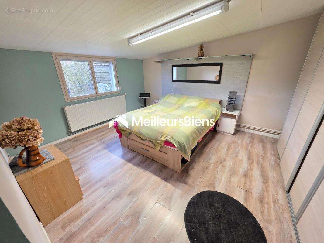 Maison à RECQUIGNIES