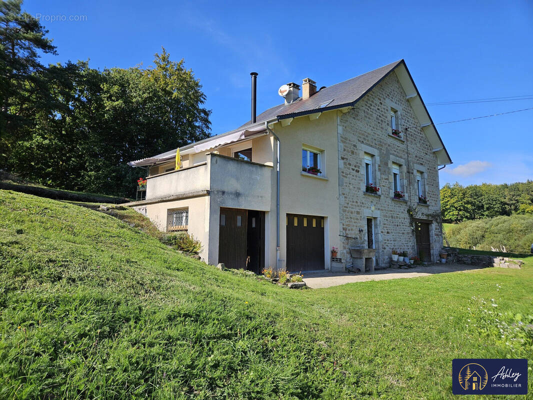 Maison à BUGEAT