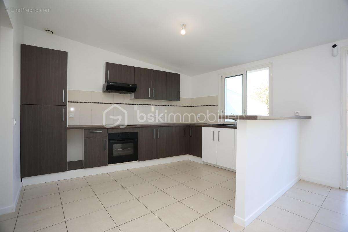 Maison à PAREMPUYRE