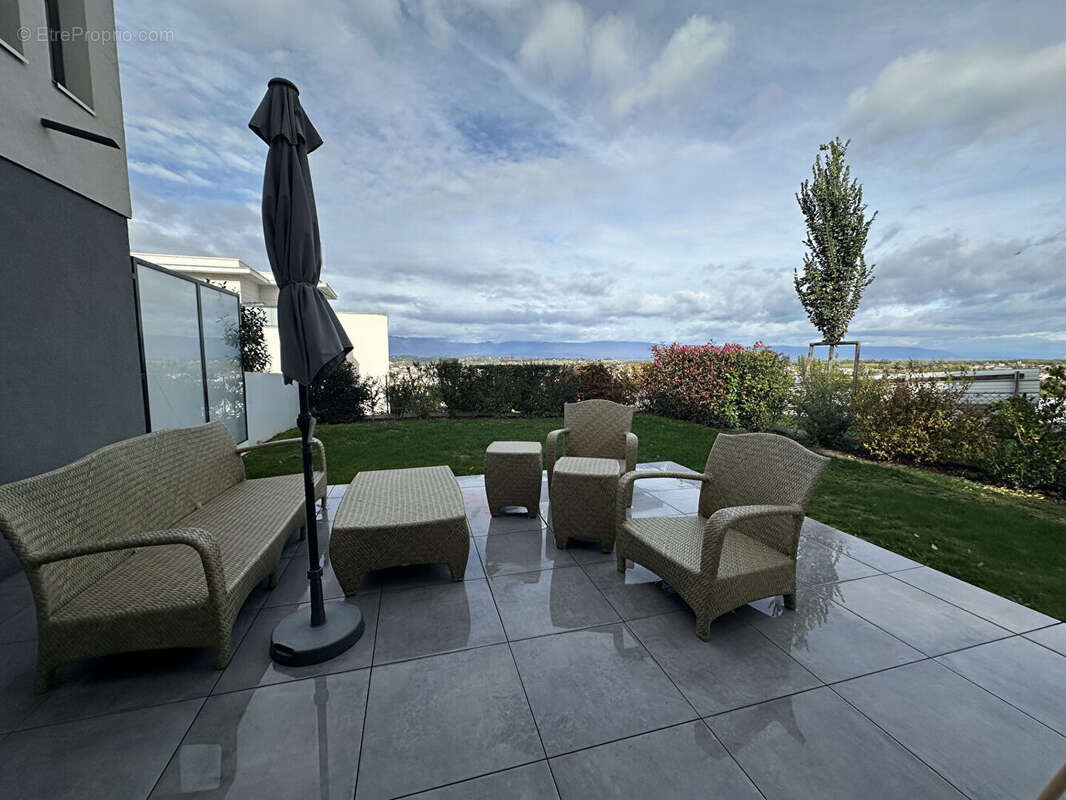 Appartement à VETRAZ-MONTHOUX