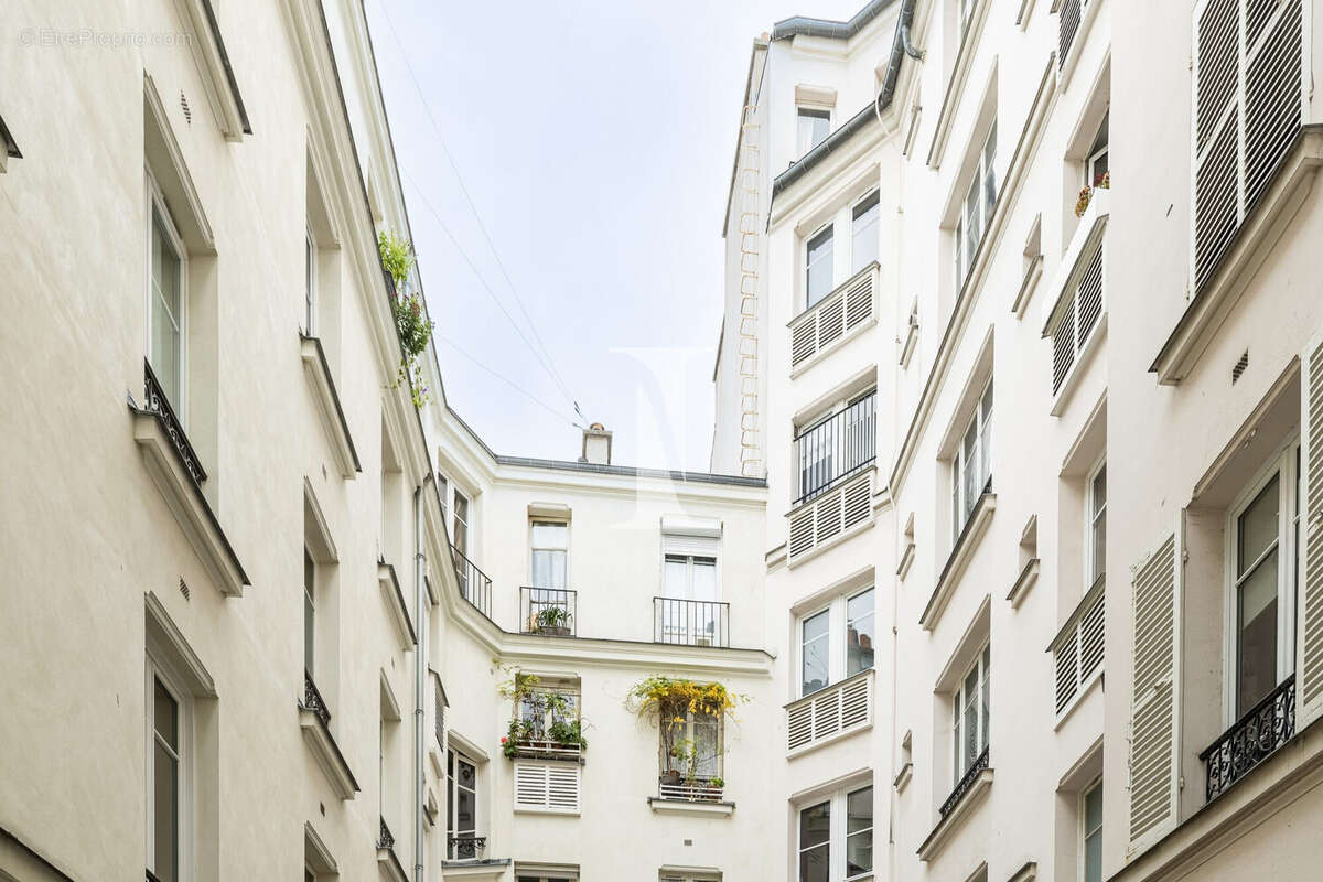 Appartement à PARIS-5E