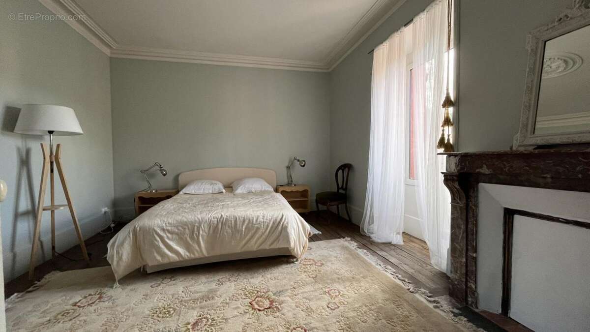 Maison à LUCENAY-L&#039;EVEQUE