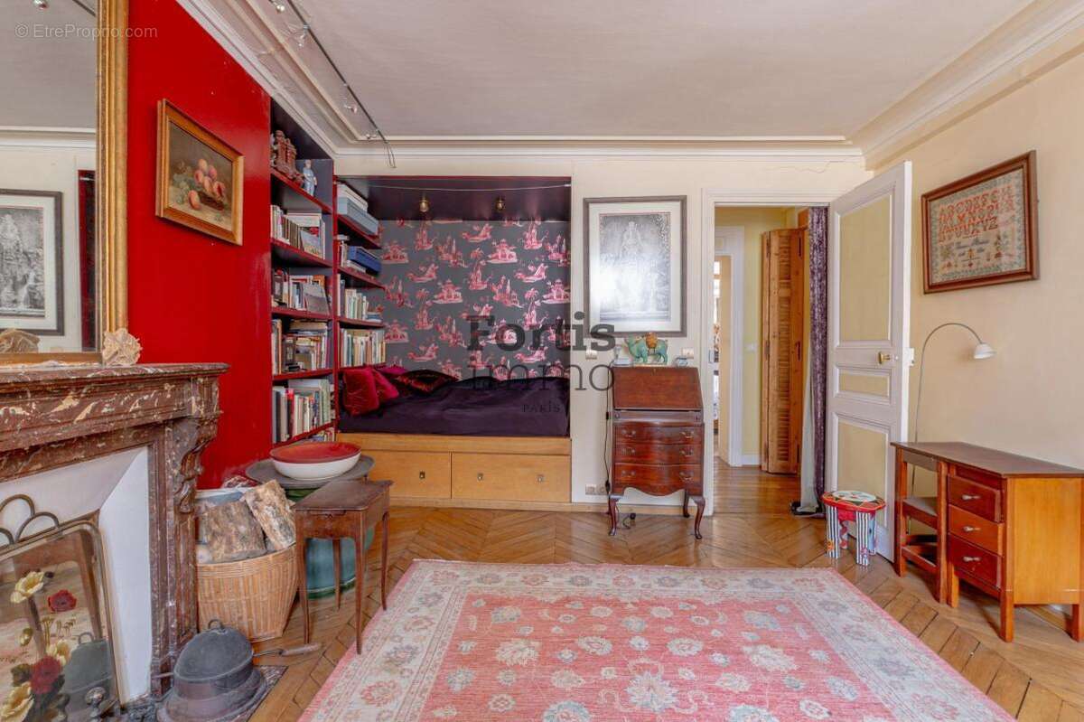 Appartement à PARIS-6E