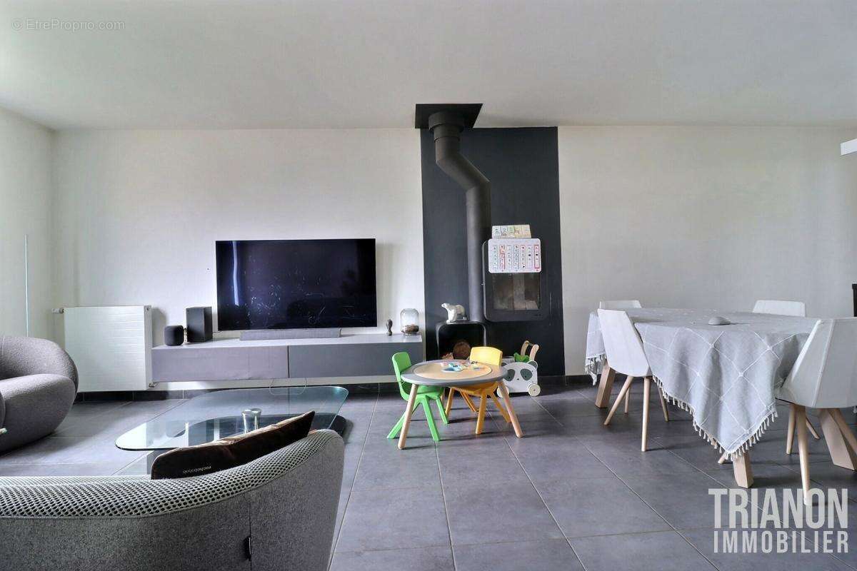 Maison à VILLEPREUX