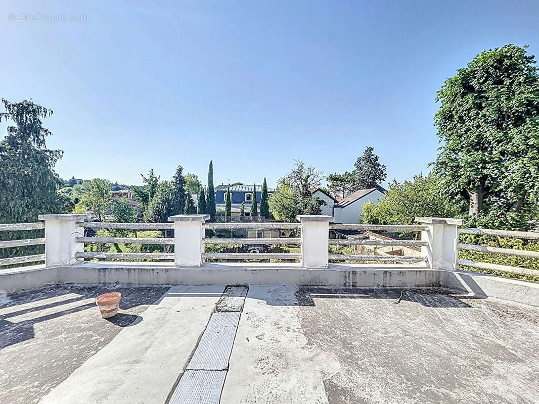 Maison à BRY-SUR-MARNE