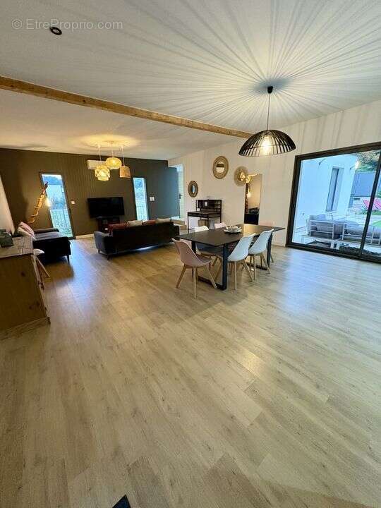 Maison à ROCHEFORT-DU-GARD