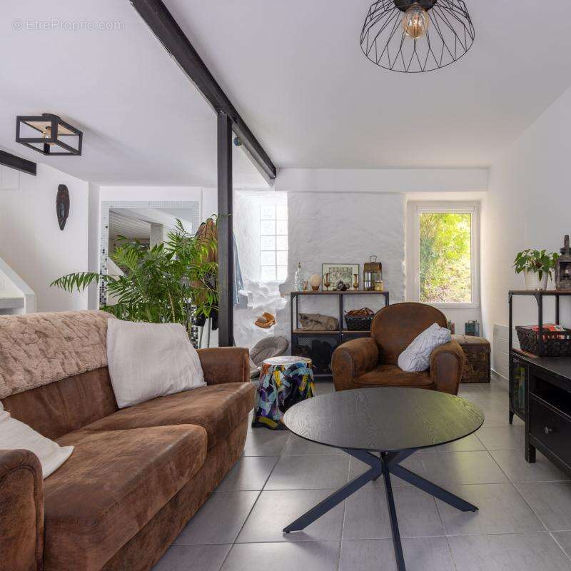 Maison à BOUGUENAIS