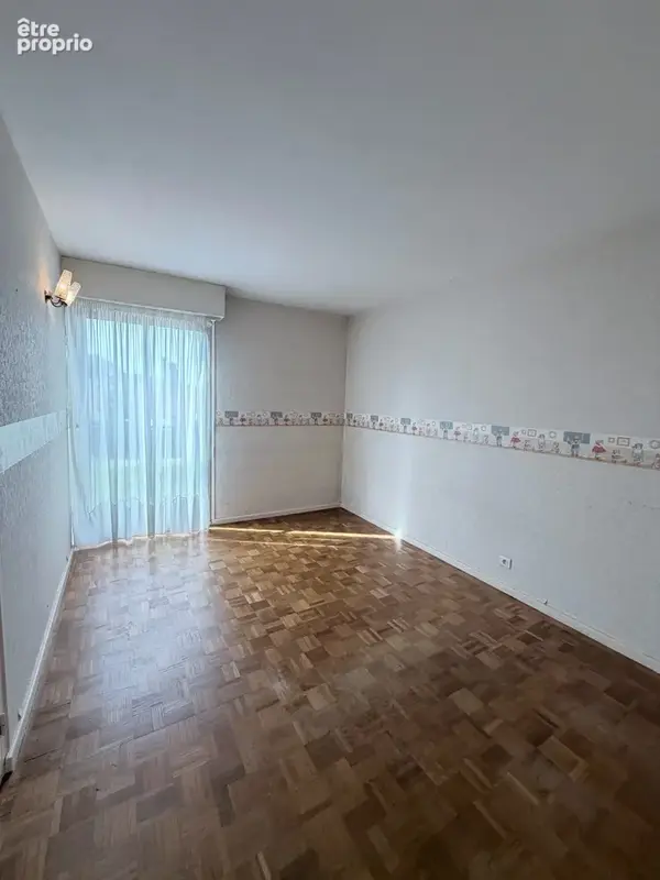 Appartement F4 lumineux avec parking - photo 6