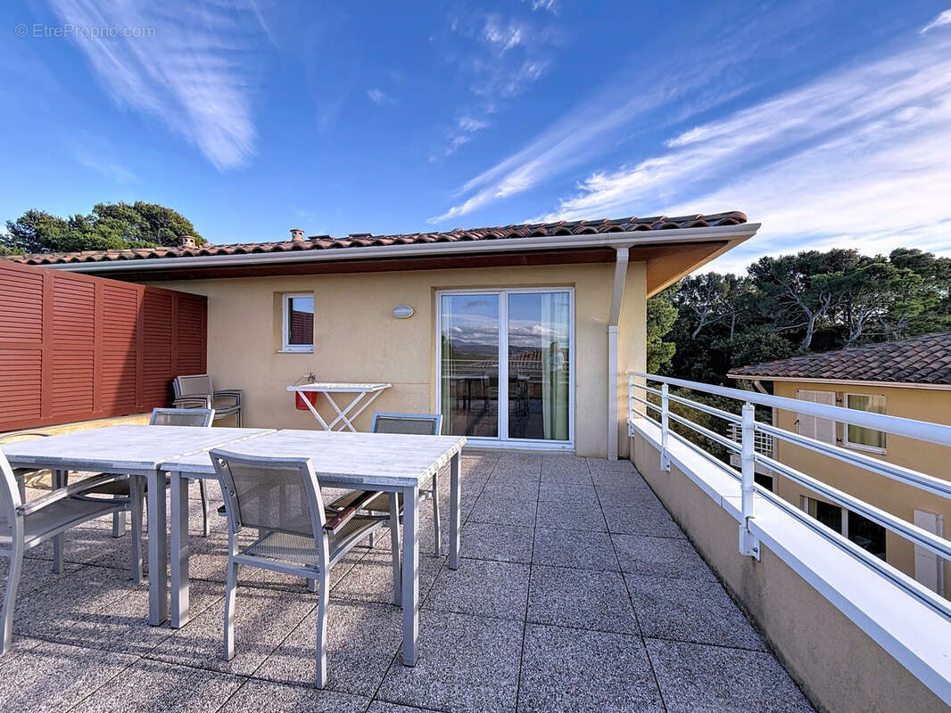 Appartement à SIX-FOURS-LES-PLAGES