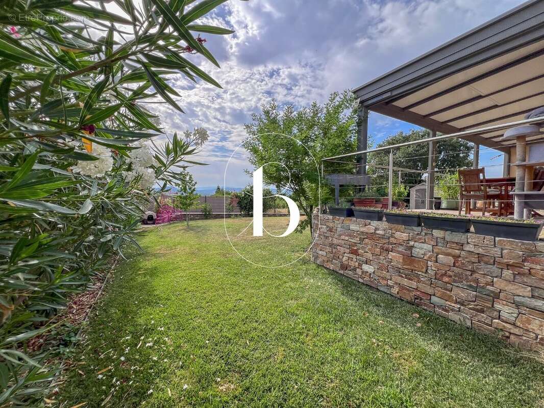 Maison 106 m² à Barjac  - photo 10