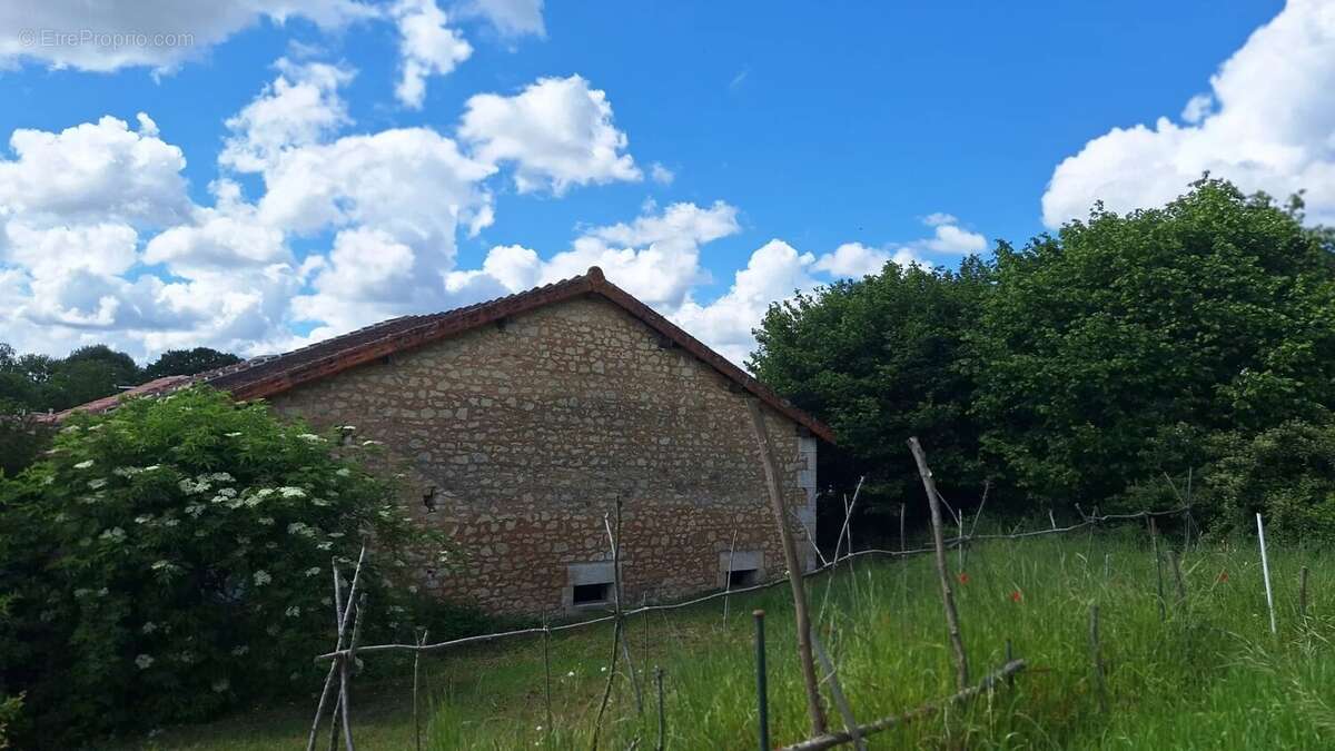 Maison à VOUTHON