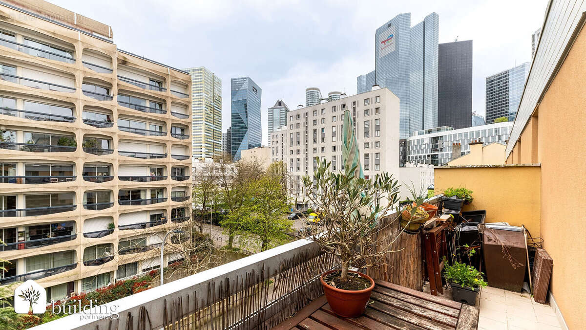 Appartement à COURBEVOIE